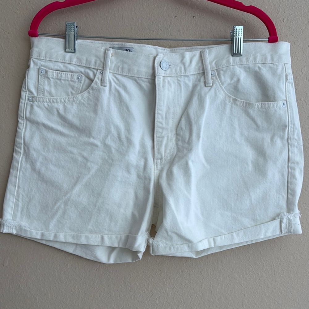 GAP Women's White Denim Sexy Boyfriend Shorts
